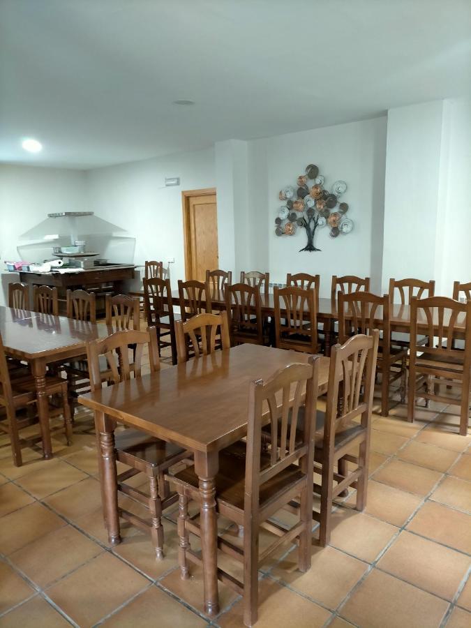 Albergue Santa Barbara Aliaga Luaran gambar