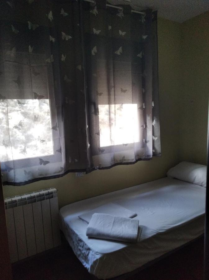Albergue Santa Barbara Aliaga Luaran gambar