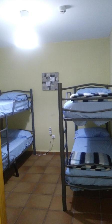 Albergue Santa Barbara Aliaga Luaran gambar